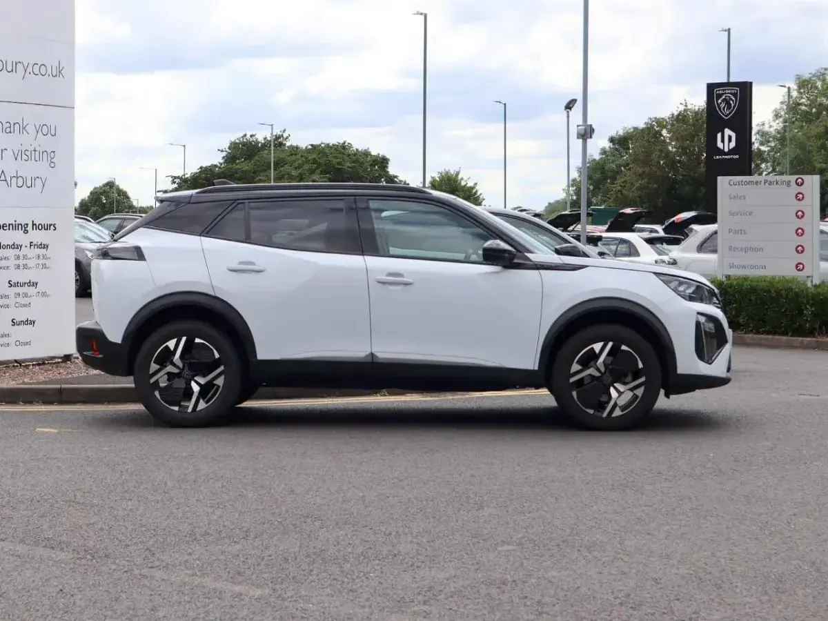 Used Peugeot 2008 GTi 129 HP (94 kW) 2024 White SUV