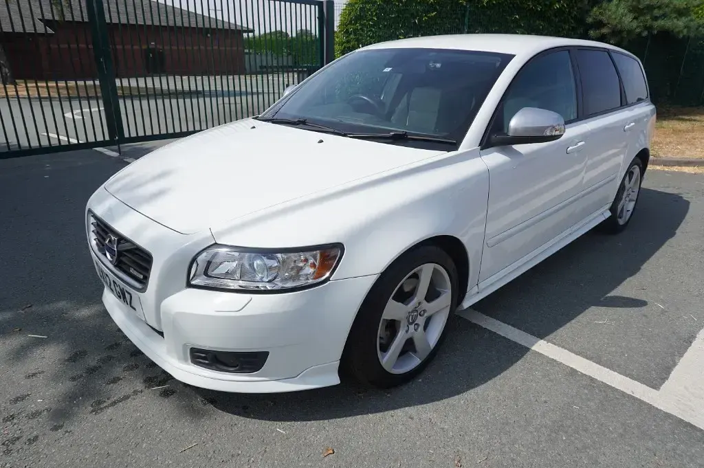 Used Volvo V50 R-Design 2012 White Estate
