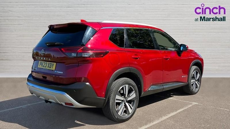 Used Nissan X-Trail Tekna 213 HP (156 kW) 2023 Red SUV