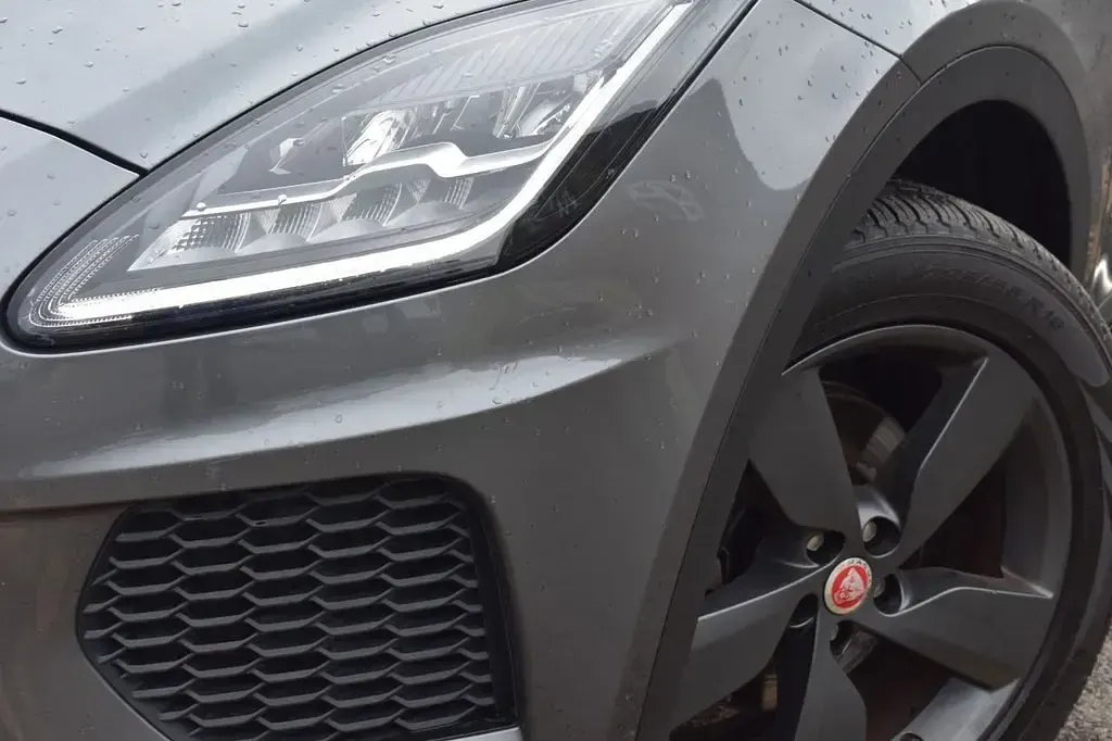 Used Jaguar E-Pace Chequered Flag 150 HP (110 kW) 2019 Grey SUV
