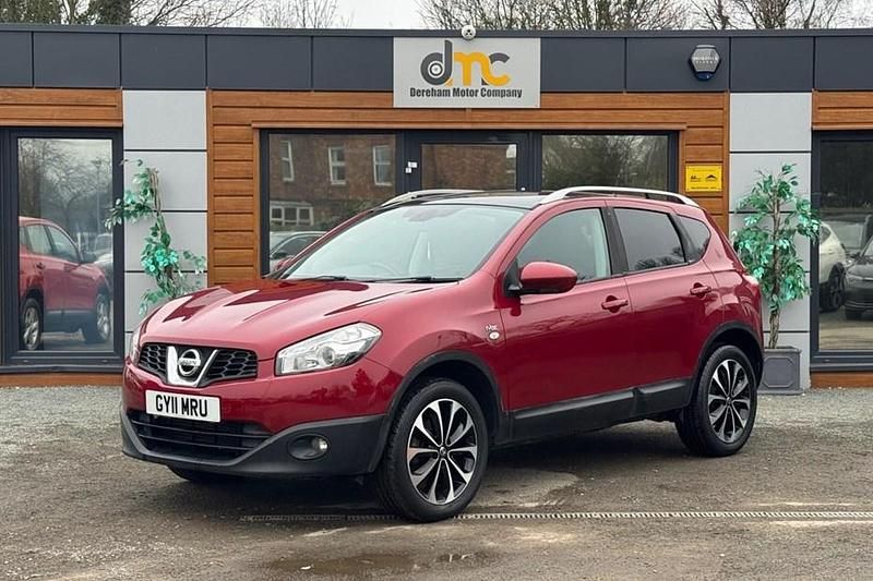 Used Nissan Qashqai N-TEC 110 HP (80 kW) 2011 Red SUV