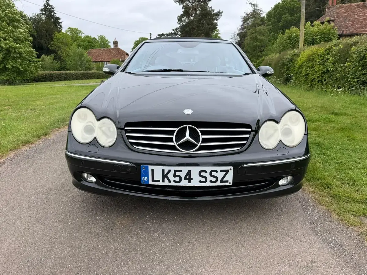 Used Mercedes CLK320 Avantgarde 2004 Black Cabriolet