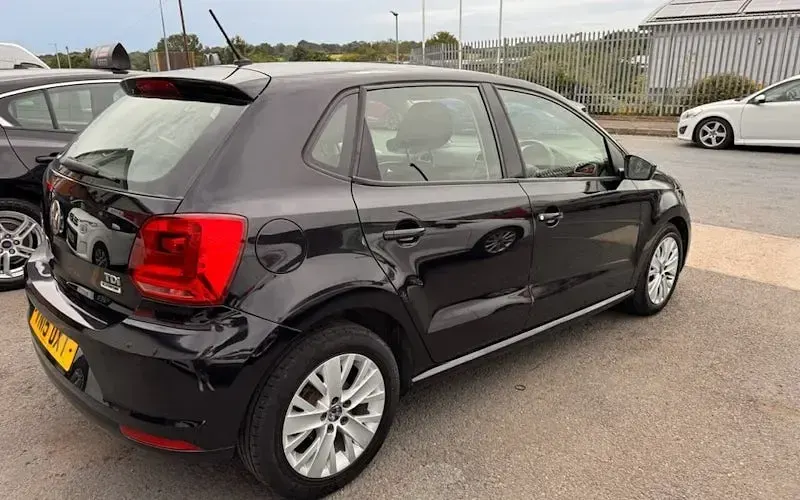 Used VW Polo SE 90 HP (66 kW) 2015 Black Hatchback