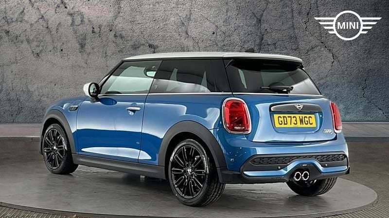 Used Mini Cooper S Exclusive 176 HP (129 kW) 2024 Blue Hatchback