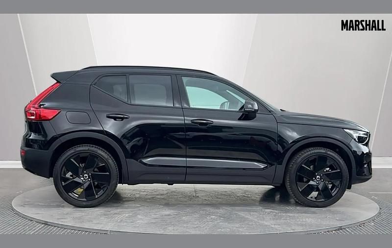 Used Volvo XC40 Plus 161 HP (118 kW) 2025 Black SUV