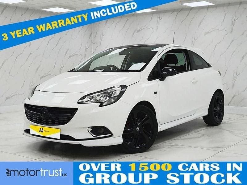 Used Vauxhall Corsa Edition 90 HP (66 kW) 2016 White Hatchback