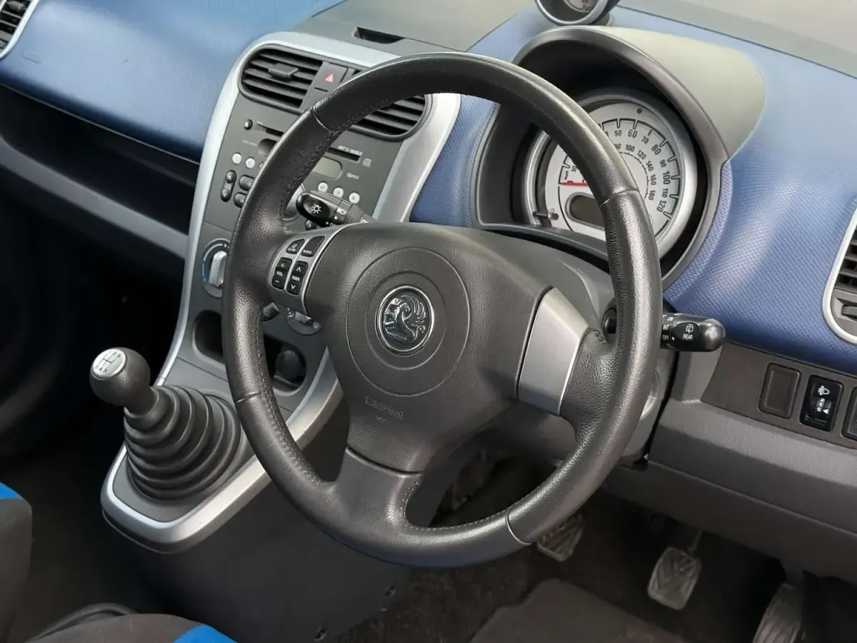 Used Vauxhall Agila Design Edition 2009 Silver MPV