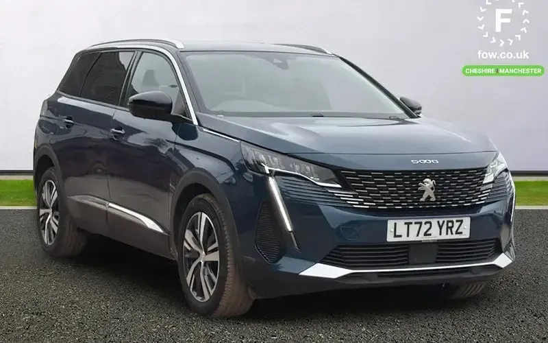 Used Peugeot 5008 Allure+ 131 HP (96 kW) 2022 SUV