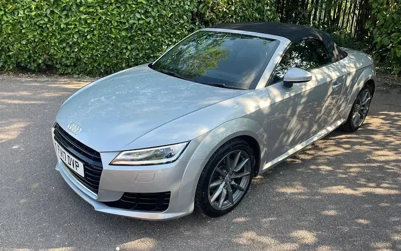 Used Audi TT Roadster Sport 184 HP (135 kW) 2017 Silver Cabriolet
