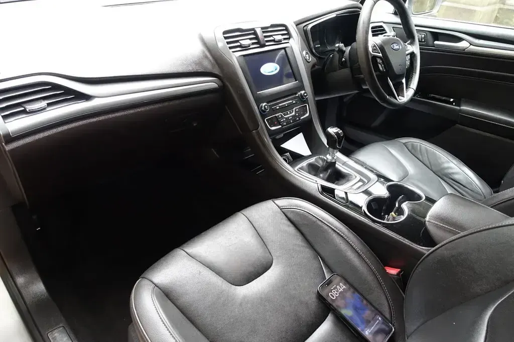 Used Ford Mondeo Titanium 2016 Silver Estate