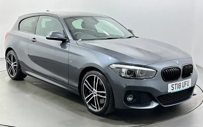 Begagnad BMW 120 M Sport 184 HK (135 kW) 2018 Halvkombi