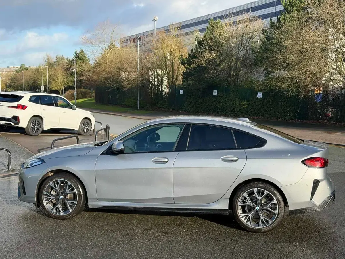 Usado BMW 220 M Sport 168 CV (123 kW) 2025 Gris Coupe