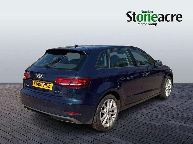 Usado Audi A3 150 HP (110 kW) 2018 Azul Sedan