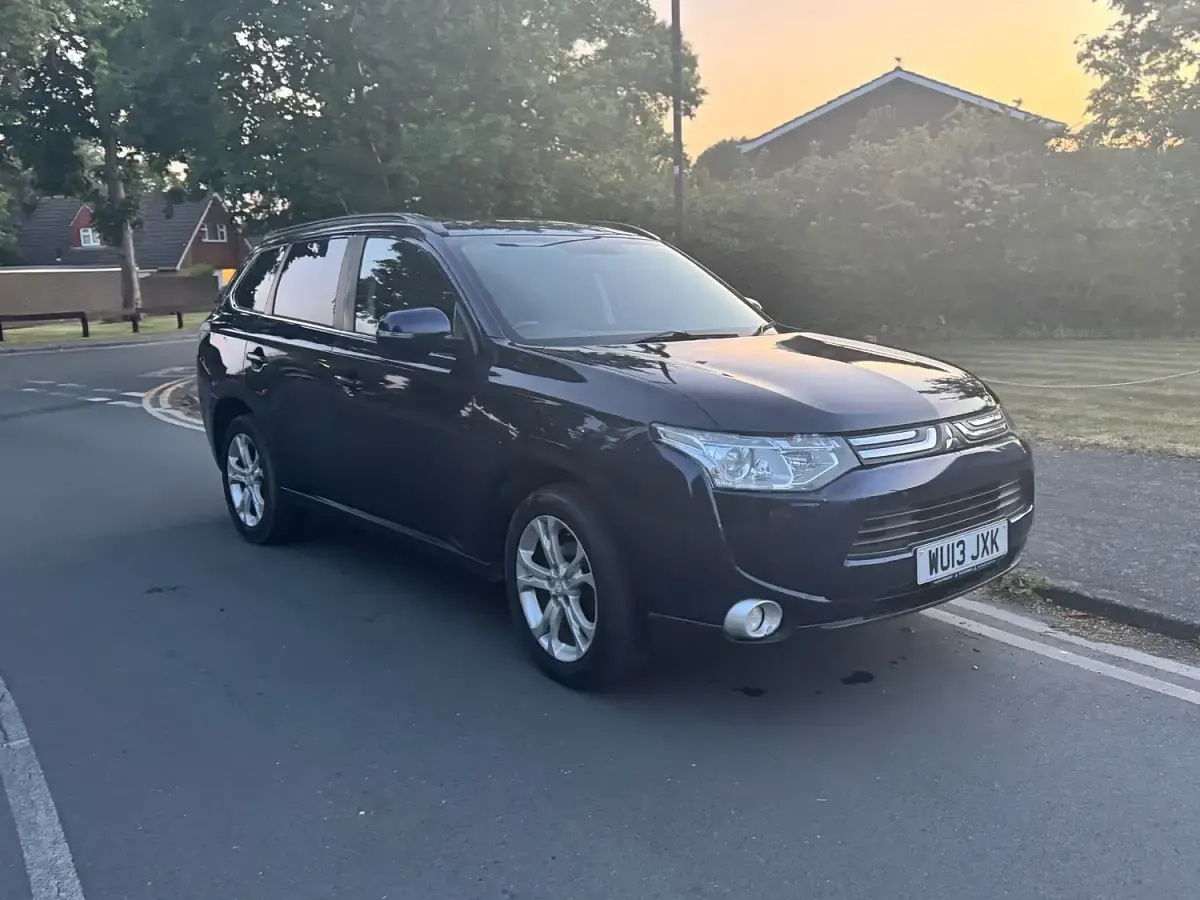 Used Mitsubishi Outlander 2013 Blue SUV
