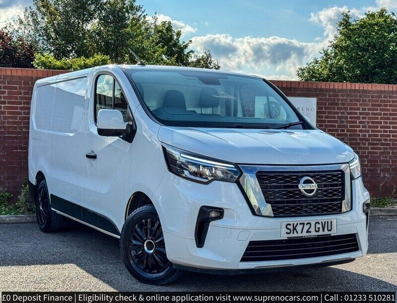 White Used 2022 Nissan Primastar Acenta MPV | £14,849 (Fair price) - Image 1/3