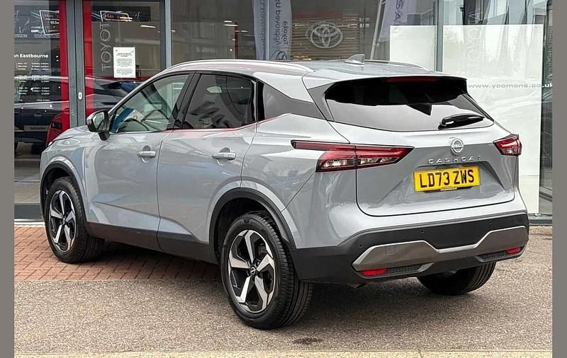 Used Nissan Qashqai N-Connecta 155 HP (114 kW) 2023 Grey SUV