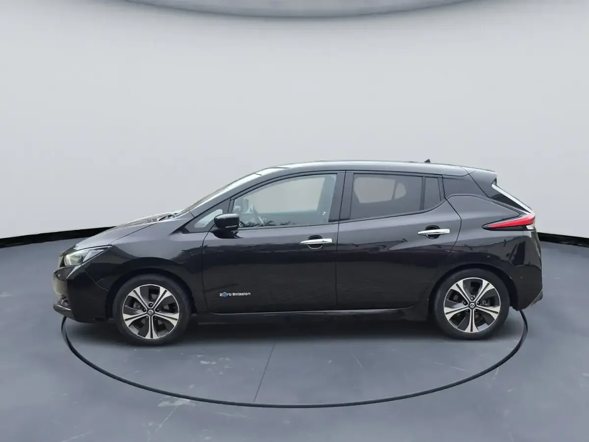 Used Nissan Leaf 110 kW (150 HP) 2018 Black Hatchback