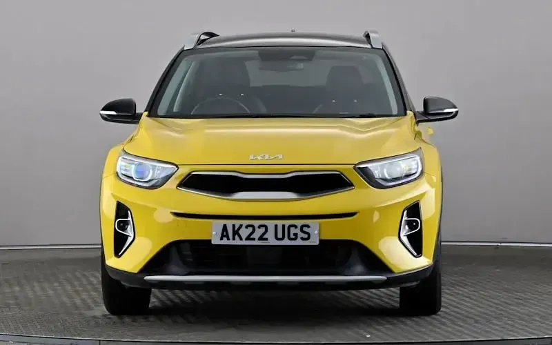 Used Kia Stonic 120 HP (88 kW) 2022 Yellow SUV