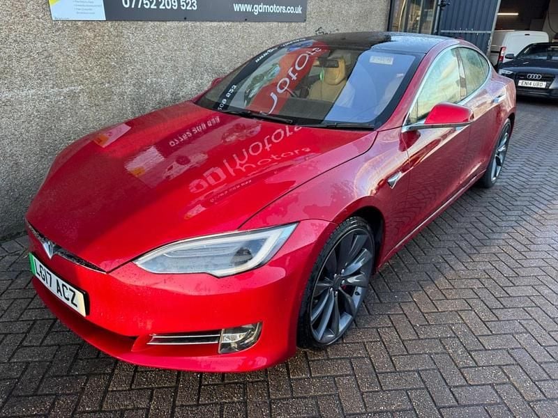 Used Tesla Model S 386 kW (525 HP) 2017 Red Hatchback