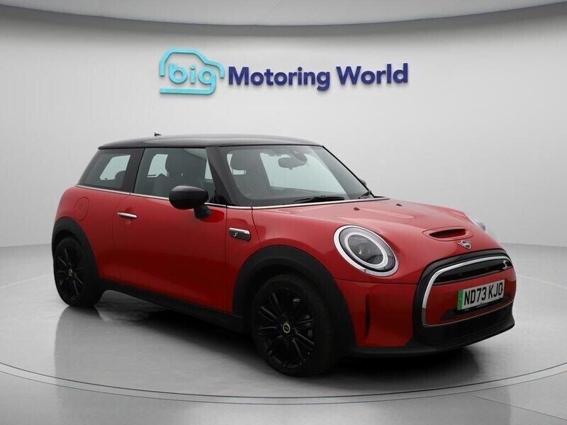 Red Used 2023 Mini Cooper SE Hatch Hatchback | £16,000 (Fair price) - Image 1/4
