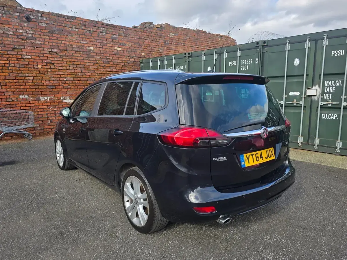 Używany Vauxhall Zafira SRi 2014 Czarny Minivan