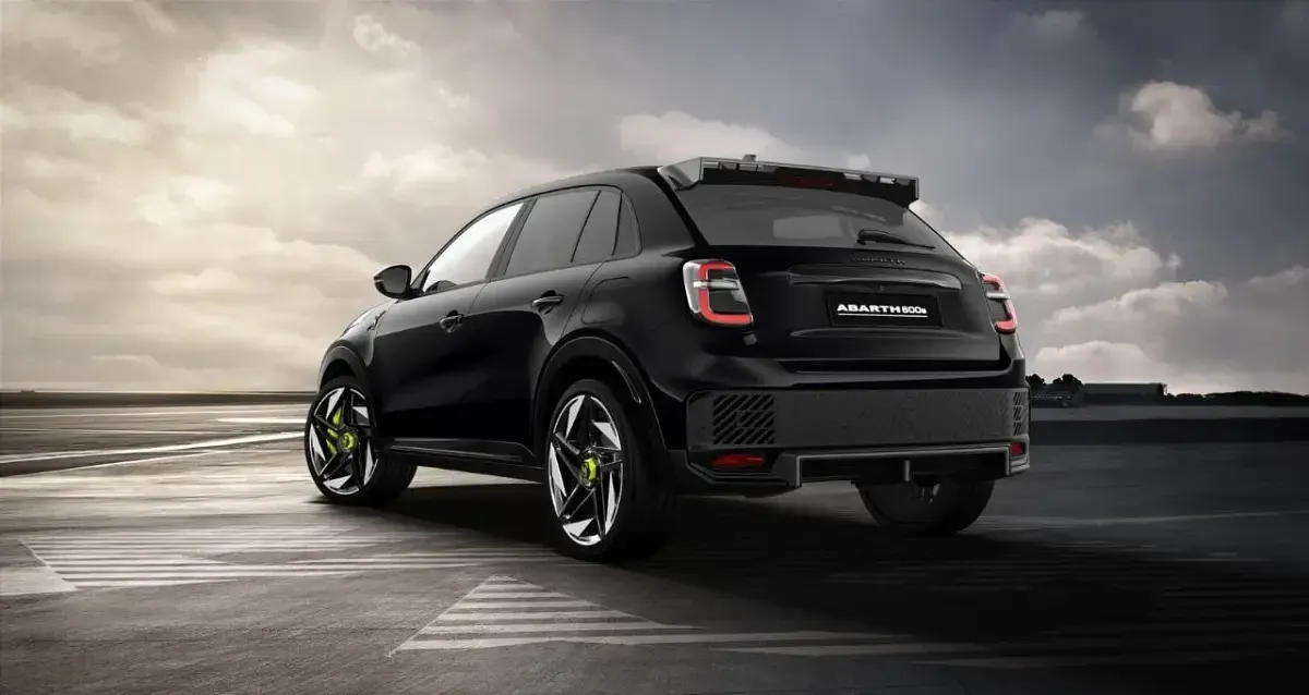 New Abarth 600e Turismo 174 kW (237 HP) 2026 Green SUV