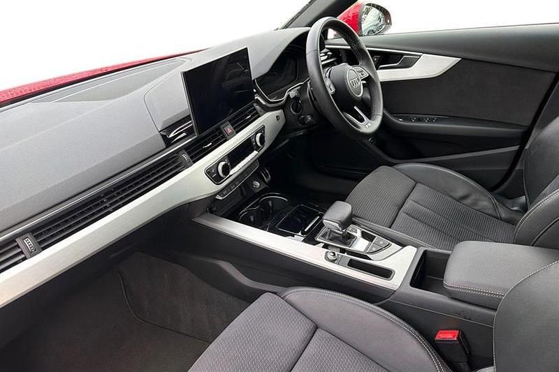Used Audi A4 S-Line 163 HP (119 kW) 2022 Red Estate