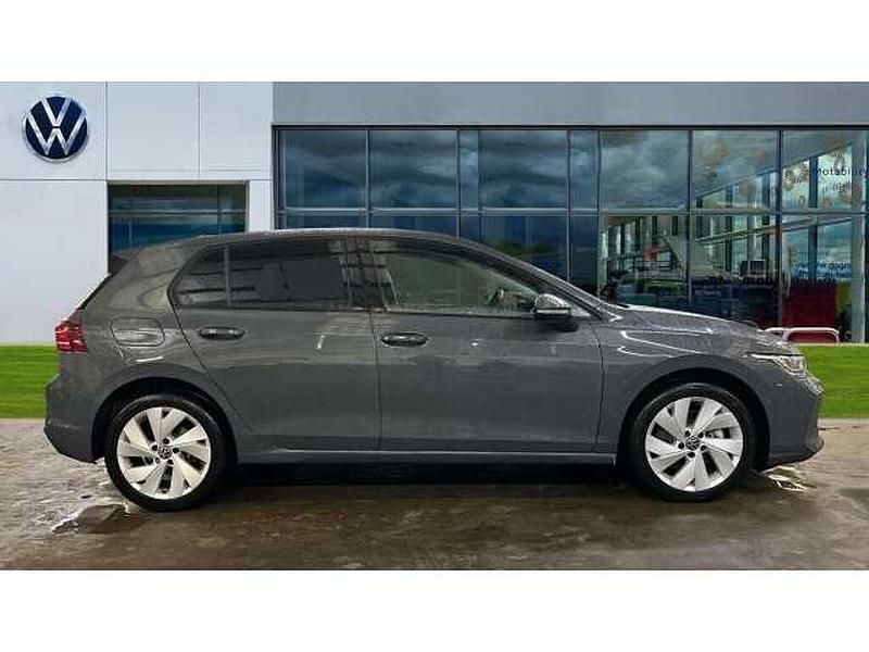 Used VW Golf VIII 204 HP (150 kW) 2025