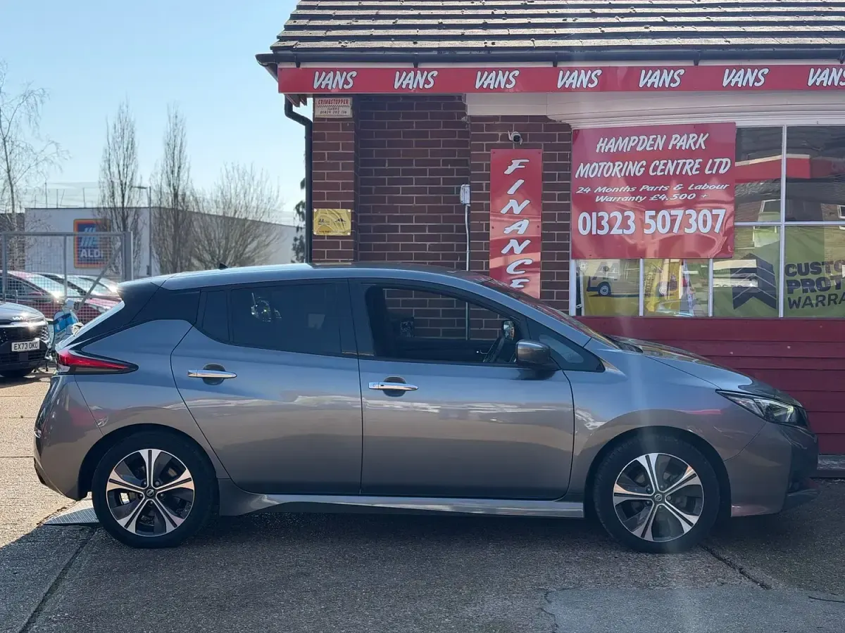 Used Nissan Leaf N-Connecta 110 kW (150 HP) 2020 Grey Hatchback