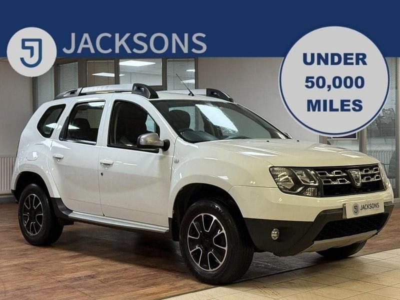 White Used 2017 Dacia Duster Prestige Hatchback | £8,100 (Fair price) - Image 1/3