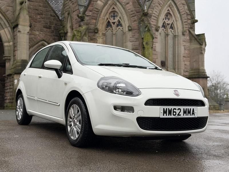 Used Fiat Punto Easy 2013 White Hatchback