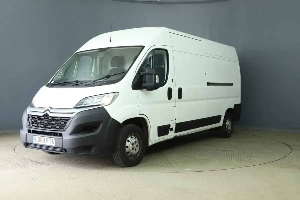 Used Citroën Relay 140 HP (102 kW) 2020 White Van