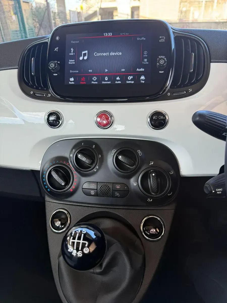 Used Fiat 500 Dolcevita 70 HP (51 kW) 2023 White Hatchback
