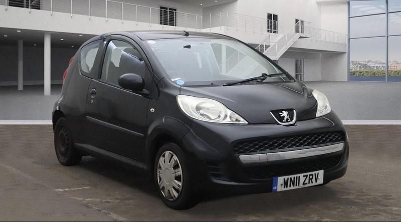 Black Used 2011 Peugeot 107 Hatchback | £1,990 (Fair price) - Image 1/4