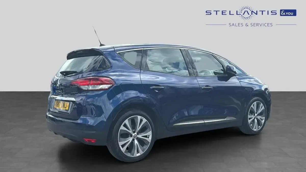 Used Renault Scénic IV Dynamique 108 HP (79 kW) 2017 Blue MPV