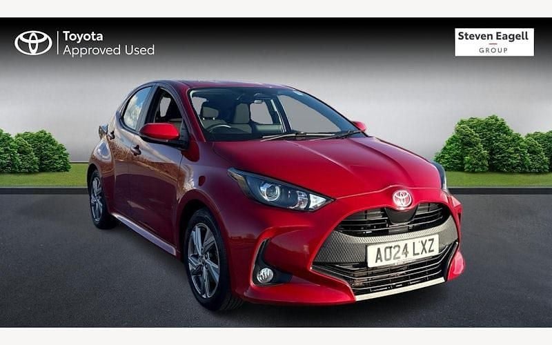 Used 2026 Toyota Yaris Hybrid Hatchback | £17,421 (Super price) - Image 1/4