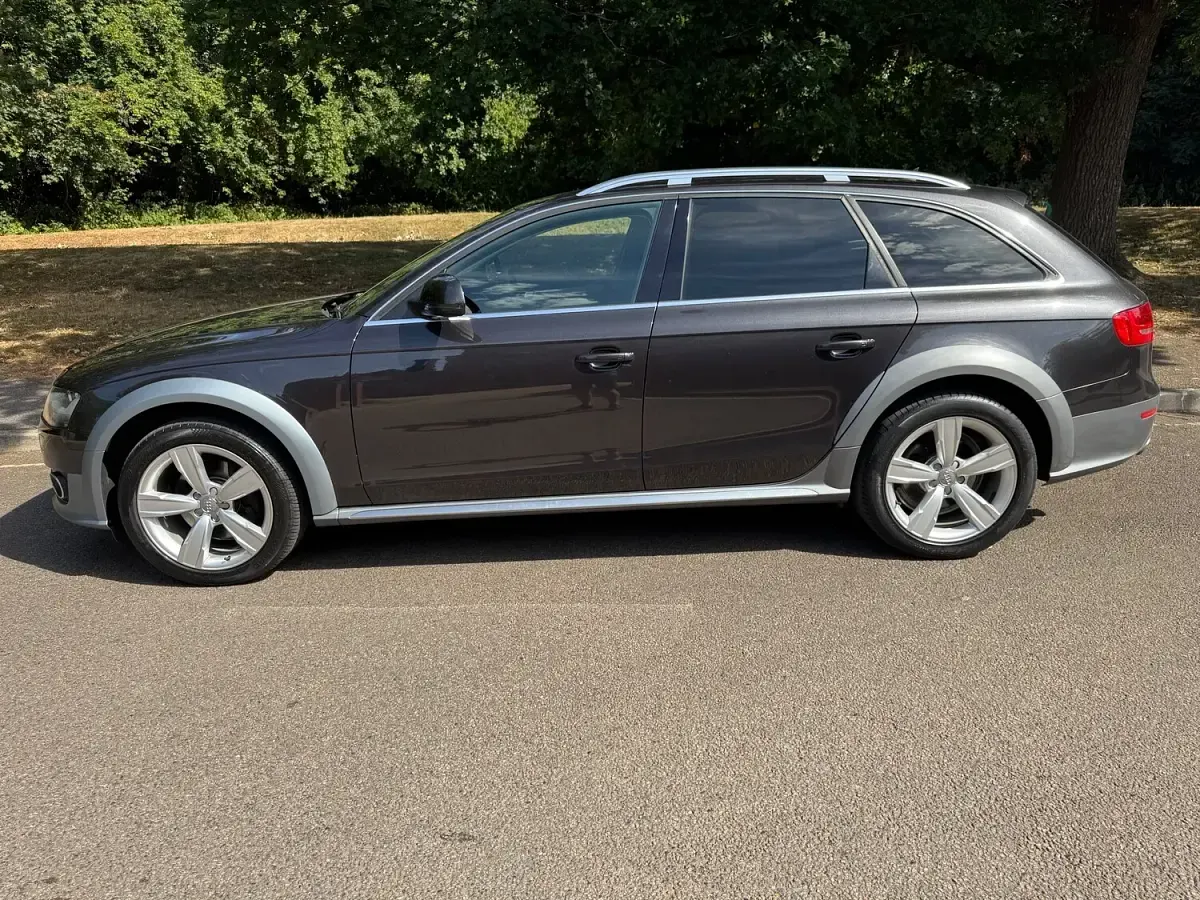 Used Audi A4 Allroad Comfort 225 HP (165 kW) 2014 Grey Estate