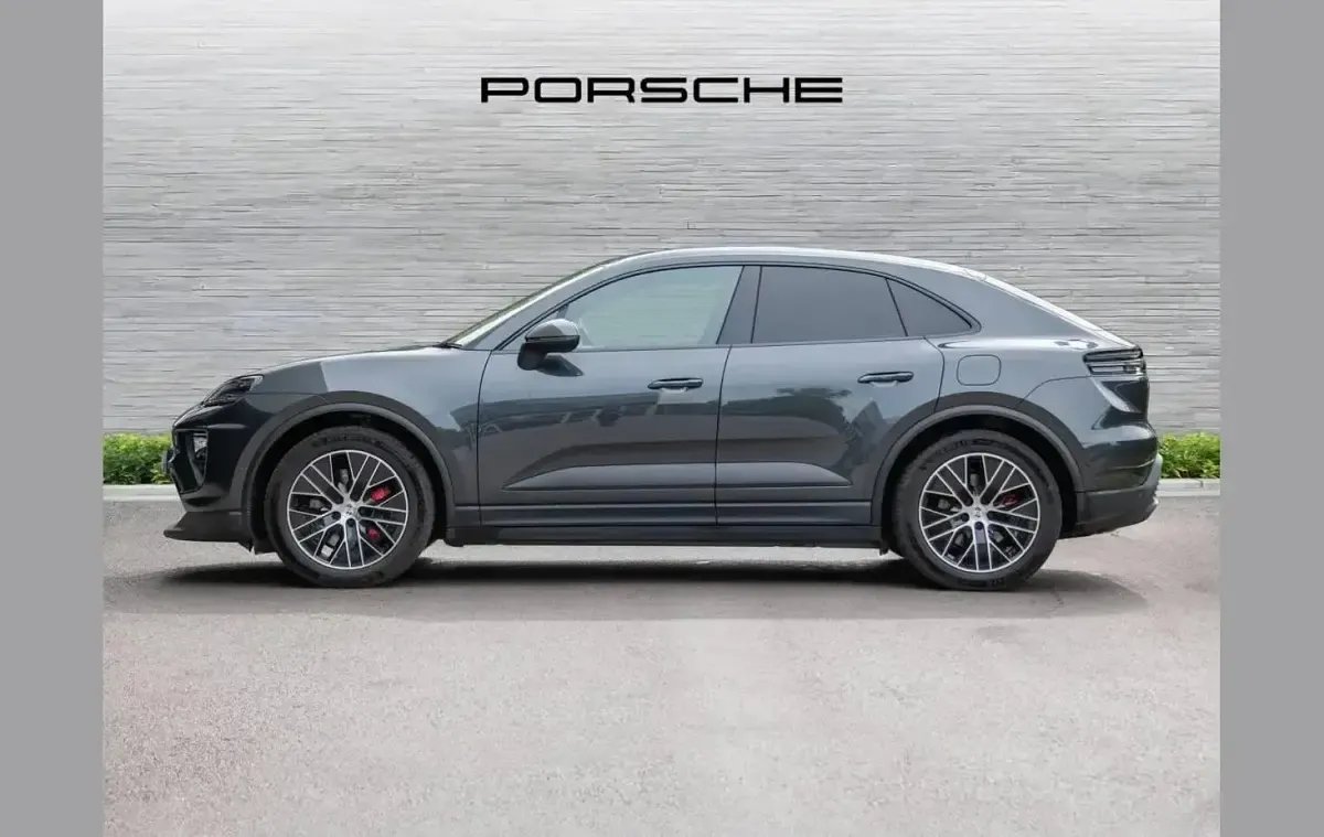 Used Porsche Macan Chrono 380 kW (517 HP) 2025 Grey SUV