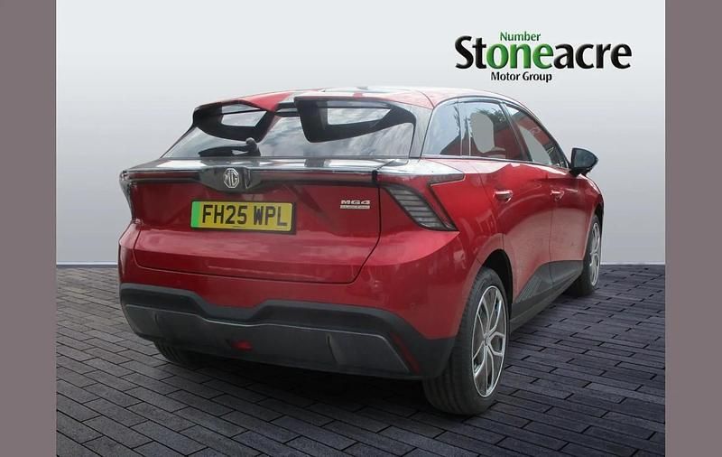 New MG MG4 EV Trophy 180 kW (245 HP) 2025 Red Hatchback