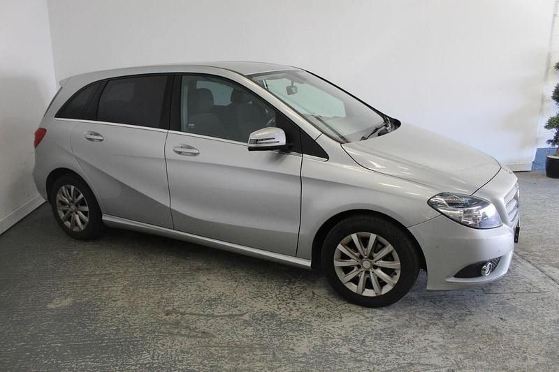 Used Mercedes B180 SE 109 HP (80 kW) 2014 Silver MPV