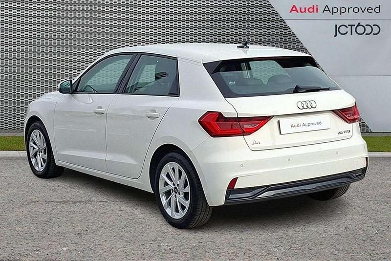 Used Audi A1 Sport 94 HP (69 kW) 2023 White SUV