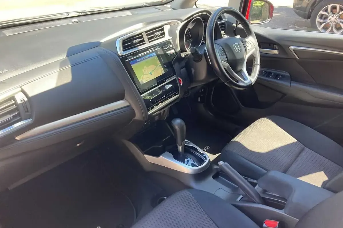Used Honda Jazz EX 102 HP (75 kW) 2019 Milano red Hatchback