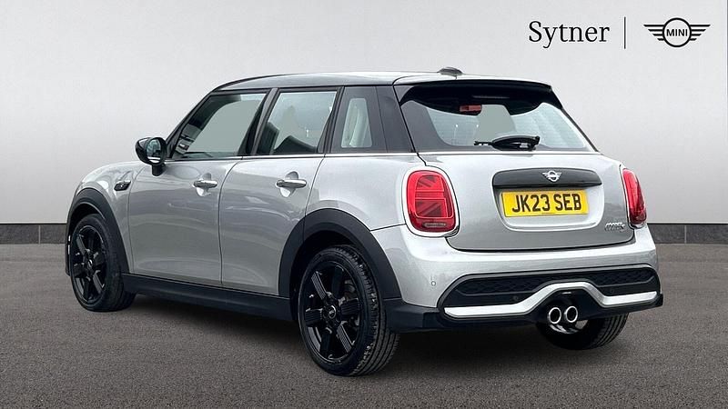 Used Mini Cooper S Classic 176 HP (129 kW) 2023 Silver Hatchback