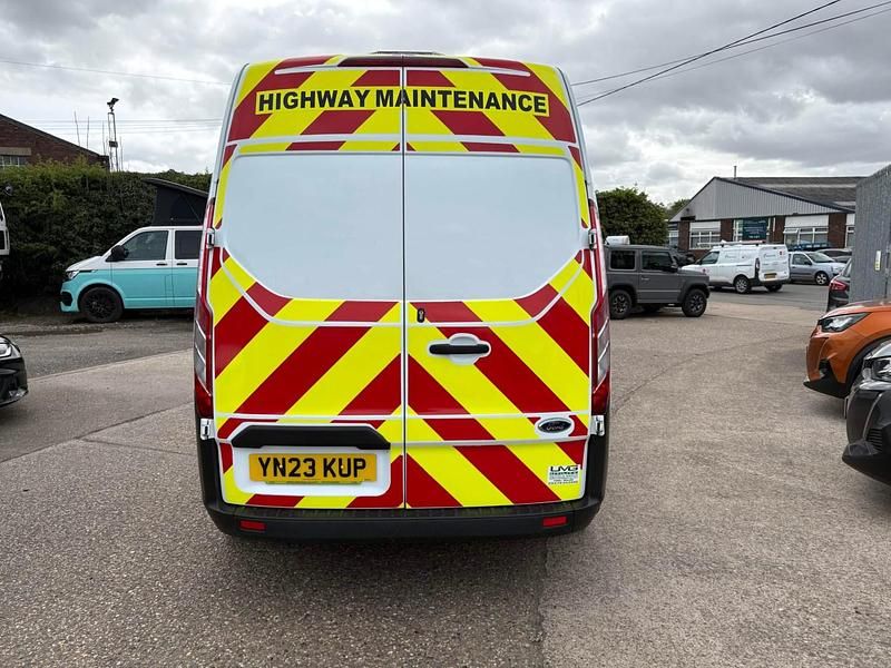 Begagnad Ford Transit Custom 130 HK (95 kW) 2023 Vit Van