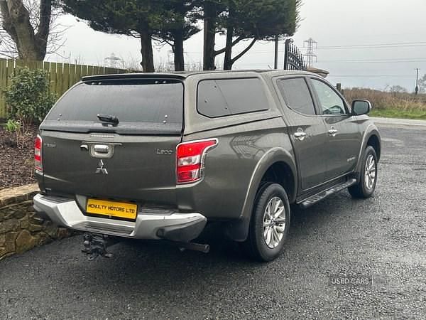 Used Mitsubishi L200 2016 Green Pickup