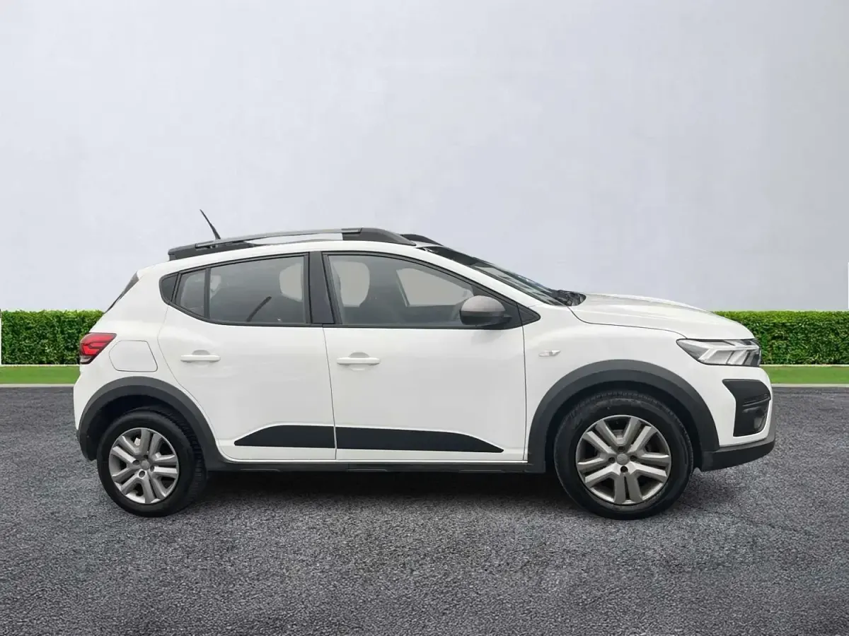 Gebraucht Dacia Sandero Expression 90 PS (66 kW) 2023 Weiß Kleinwagen