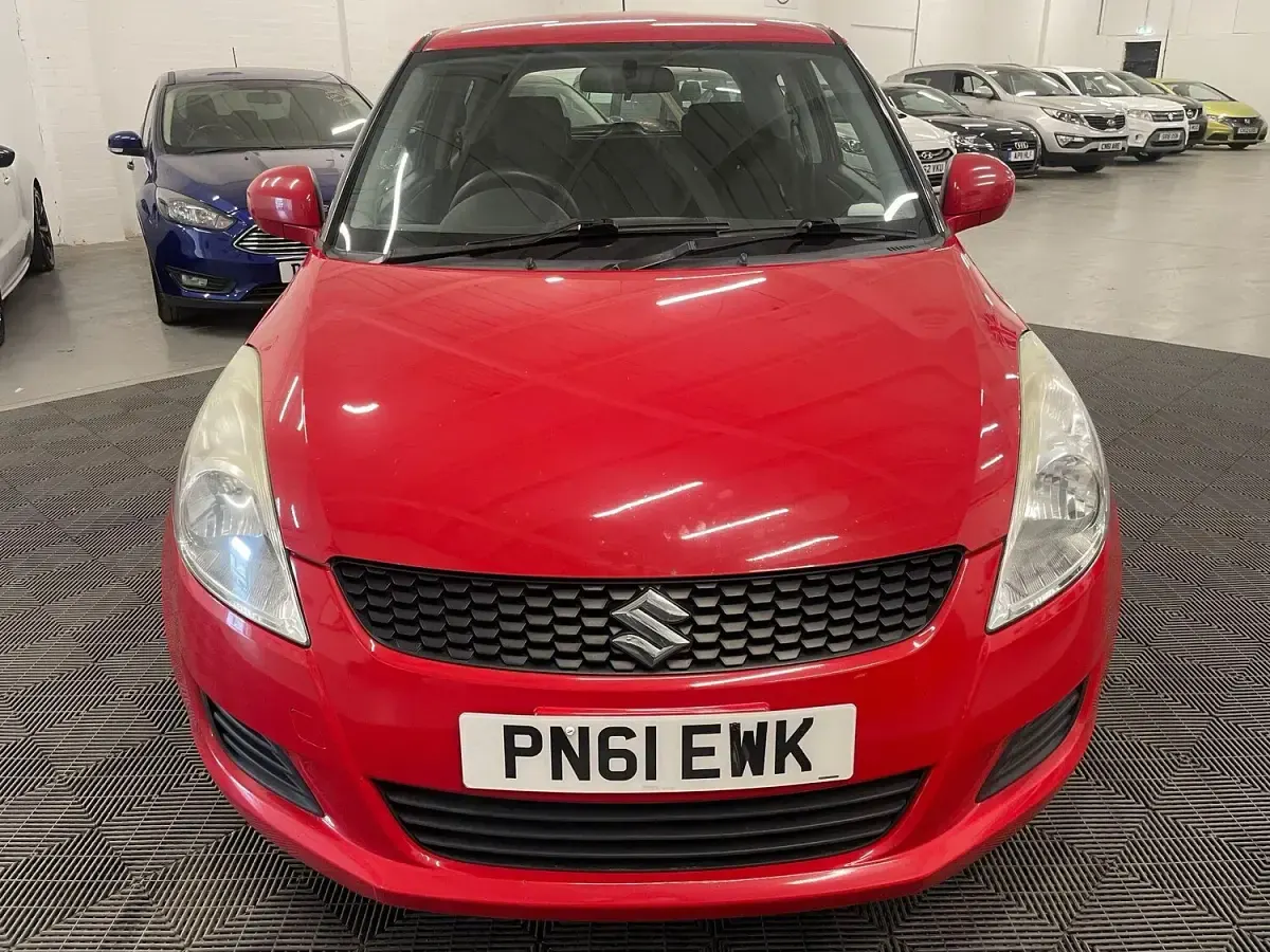 Used Suzuki Swift 94 HP (69 kW) 2011 Red Hatchback
