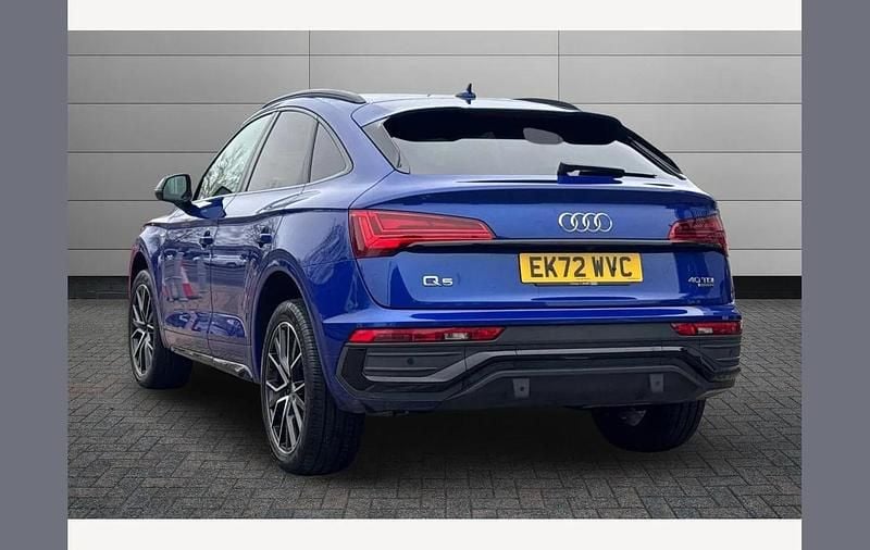 Used Audi Q5 Sportback Comfort 204 HP (150 kW) 2022 Blue SUV