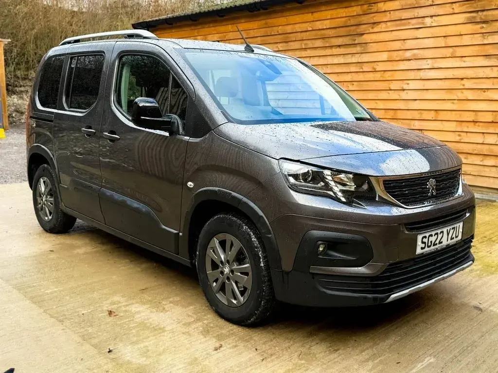 Used Peugeot Rifter Allure 2022 Grey MPV
