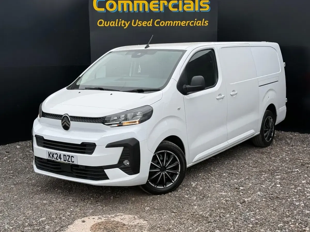 Used Citroën Dispatch 120 HP (88 kW) 2024 White MPV